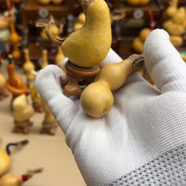 蔡***蔡文玩葫芦文玩葫芦