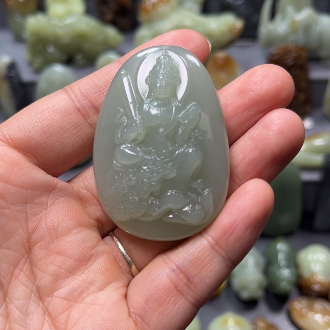 和田玉颈饰未镶嵌