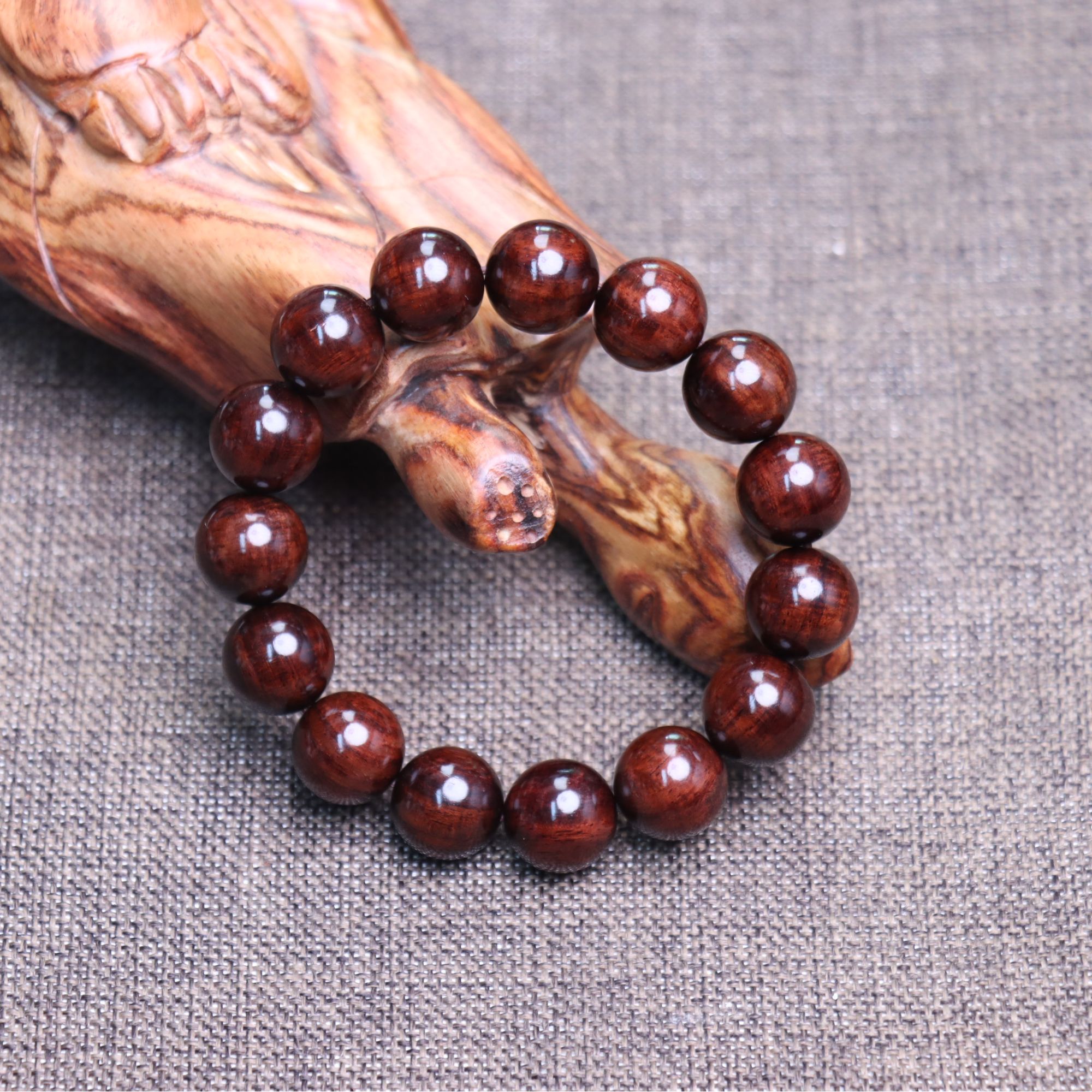 海南黄花梨1.5手串紫油梨老料多样性发一