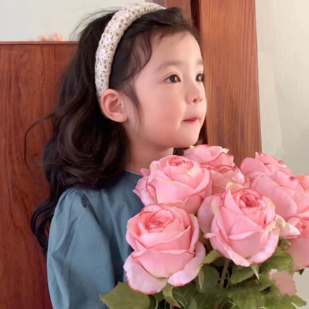 刘亦菲同款手捧花粉色玫瑰花仿真花假花餐桌摆件拍照道具仿真花束