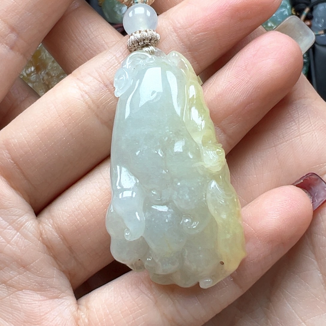 翡翠颈饰未镶嵌佛手瓜