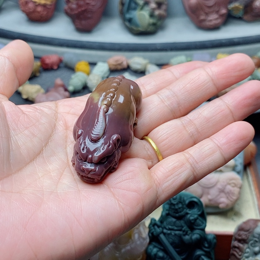 【闪购商品】定制石英质玉吊坠未镶嵌