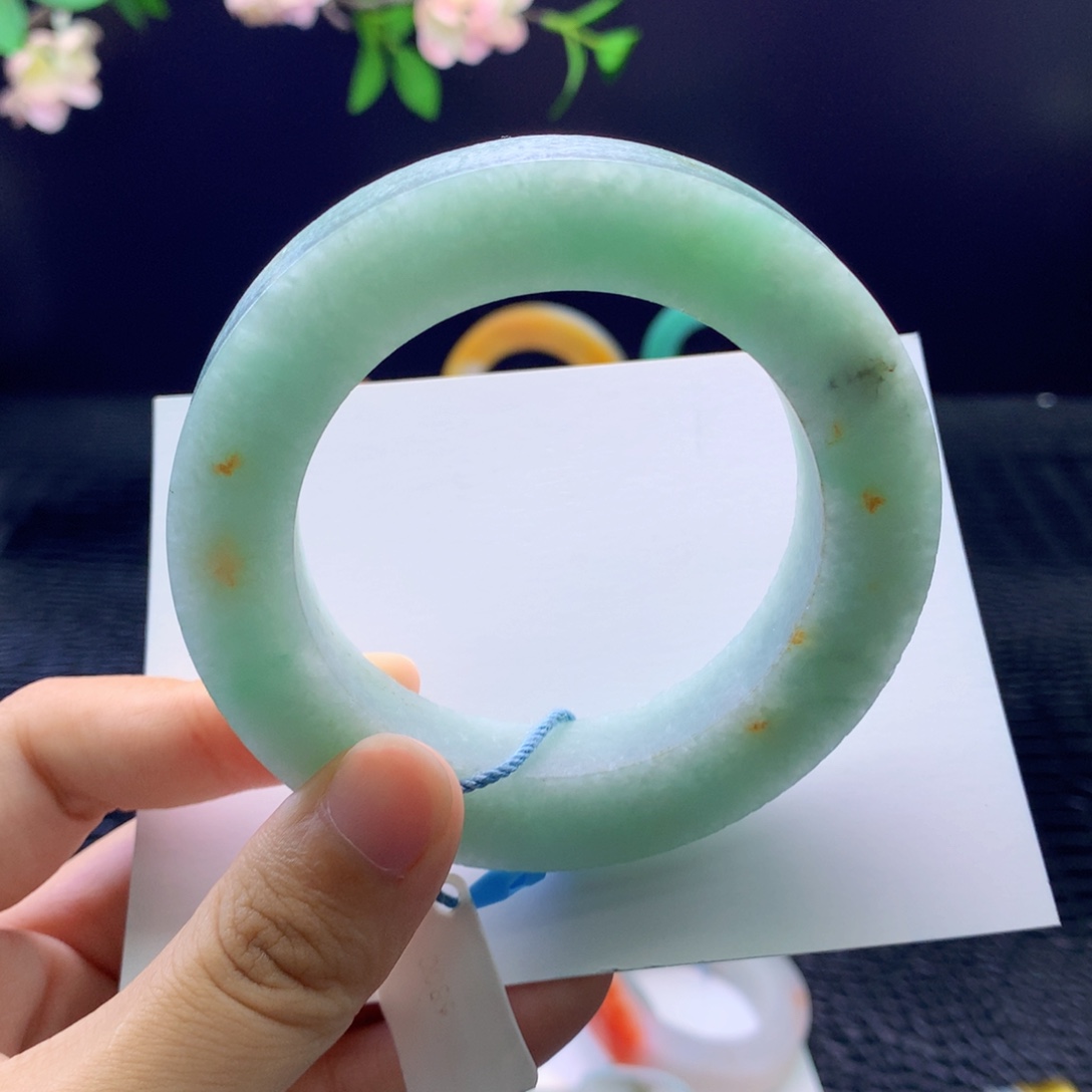 未镶嵌手镯定制翡翠