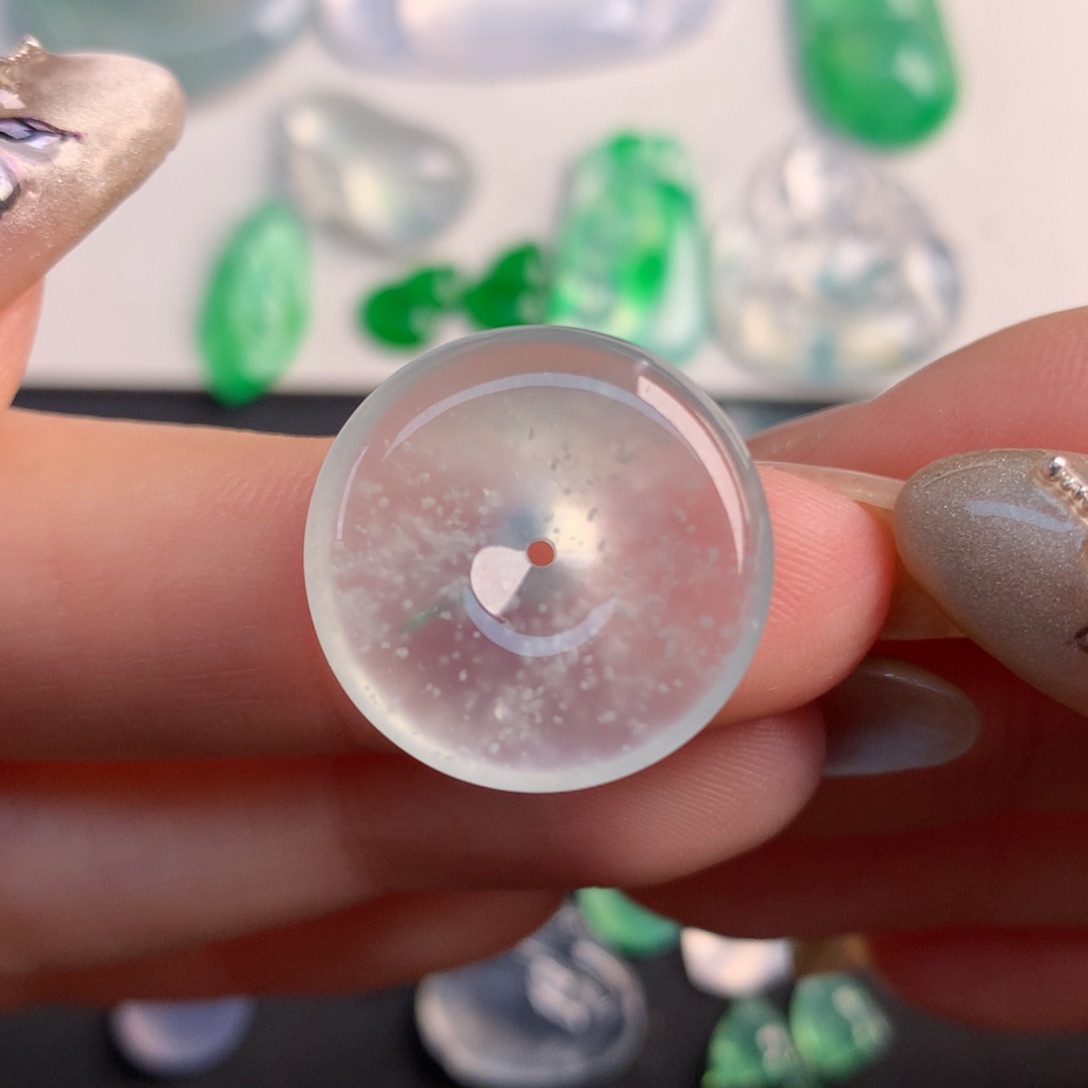 翡翠裸石18.92/5.02扣子扣子