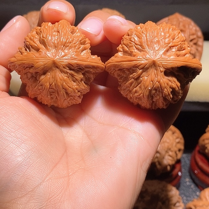 文玩核桃把件麦****曼43.5正磨