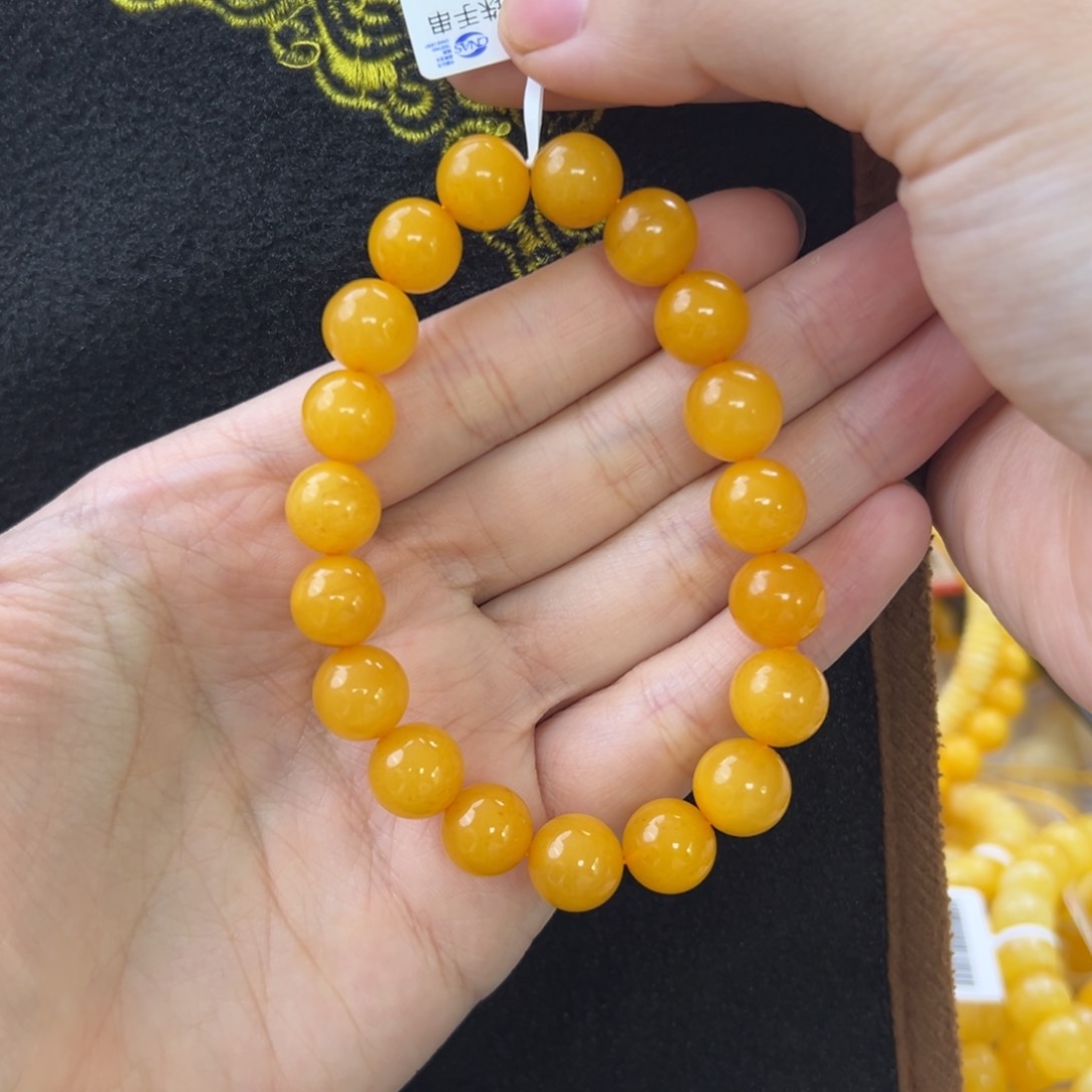 未镶嵌琥珀珠宝奇石