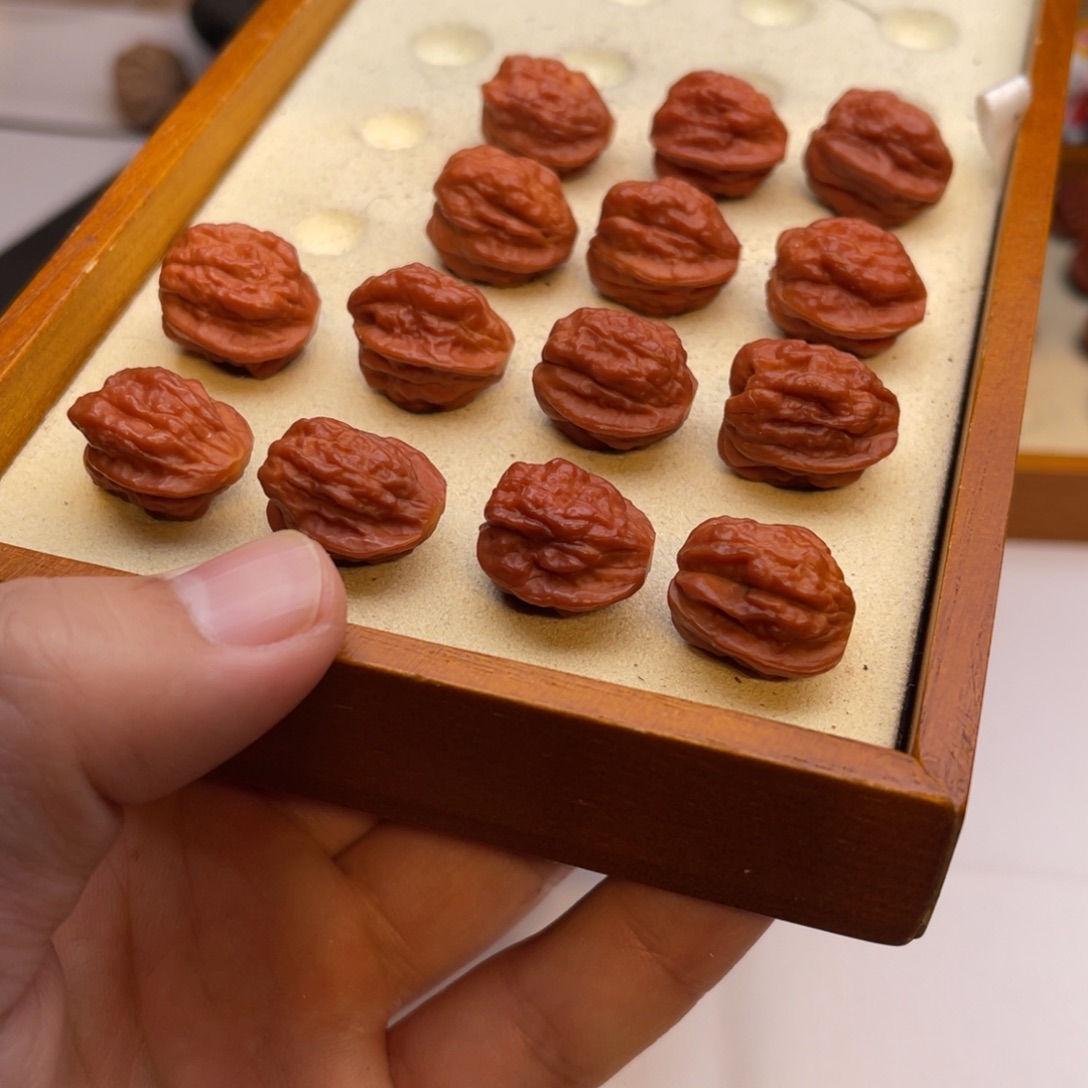 文玩核桃手串蛤蟆头