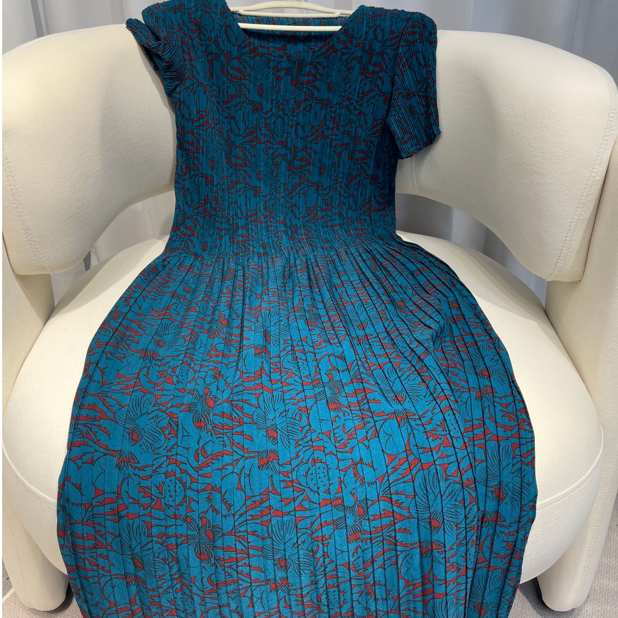 褶皱连衣裙2025夏季印花胖女神显瘦气质时尚压皱裙轻薄透气