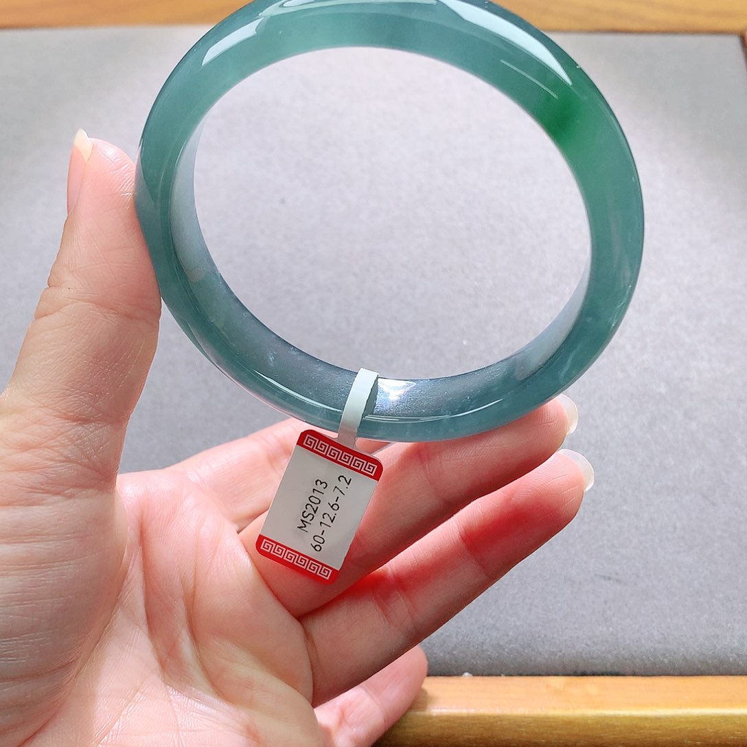 未镶嵌手镯翡翠天然翡翠手镯a货