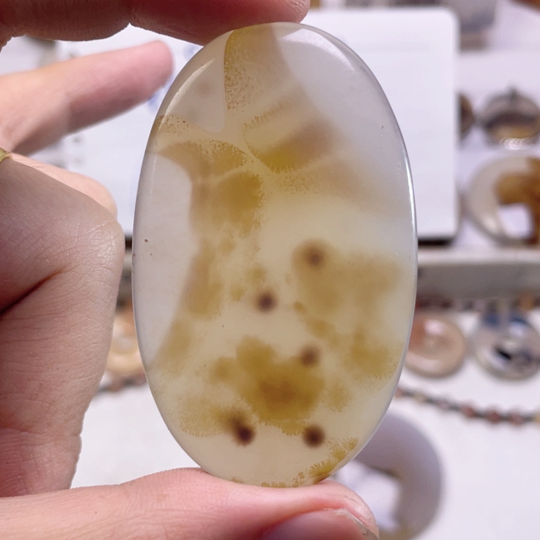 玛瑙/玉髓未镶嵌珠宝奇石