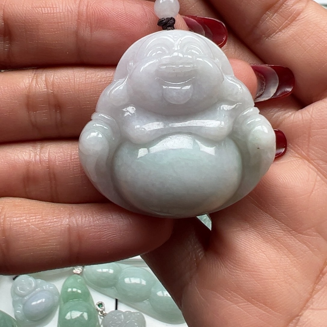 翡翠颈饰未镶嵌41.3×42.8×12.2