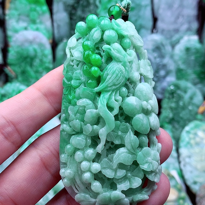 翡翠吊坠(不含链)未镶嵌