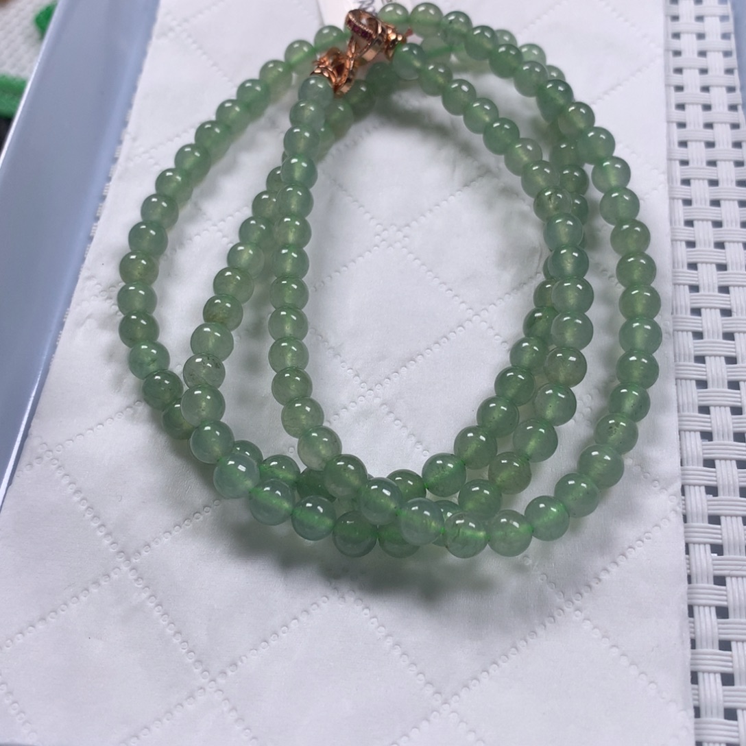 翡翠未镶嵌颈饰项链