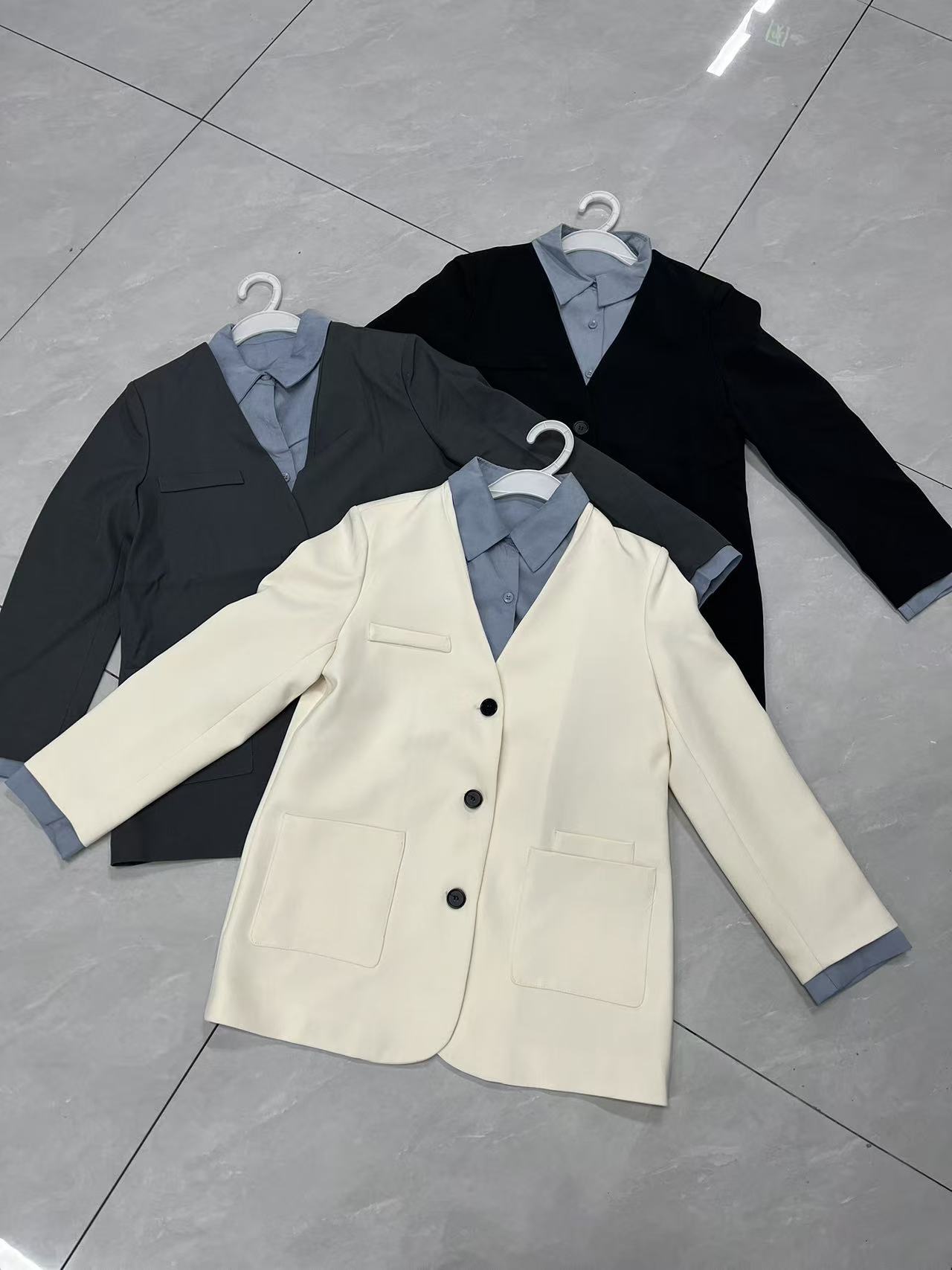 136拼接衣领口袋纯色西装休闲风韩版春款女百搭春秋