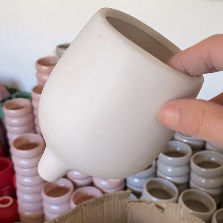 陶盆有孔 瑕疵针孔漏釉介意勿拍外高 12外口8