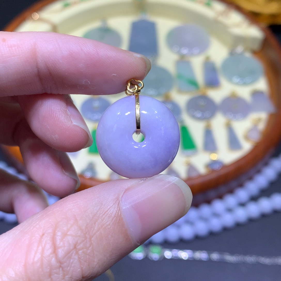 翡翠吊坠(不含链)18K金镶嵌