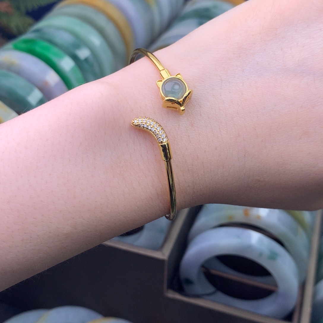 翡翠未镶嵌手镯手镯 