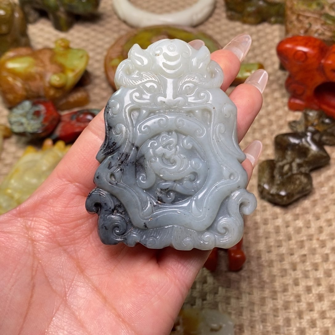 白玉菩提吊坠天****！白玉菩提白玉菩提摆件