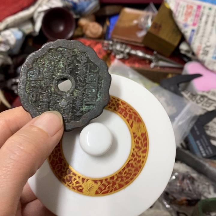 瓷片哈中古工艺品一件