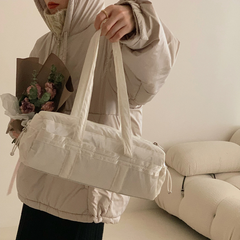 LUO/韩国设计师款小众包 超轻盈法棍腋下包挎包 不撞款手拎包