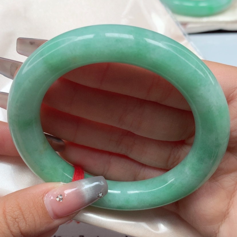 【闪购商品】翡翠手镯未镶嵌56圈