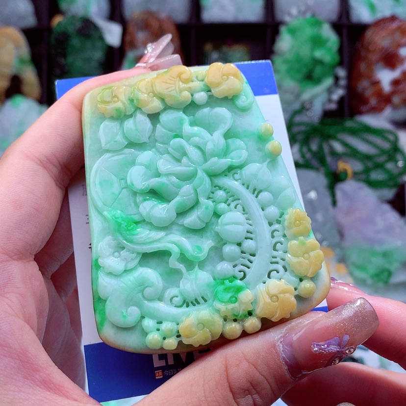 【闪购商品】翡翠颈饰未镶嵌挂件