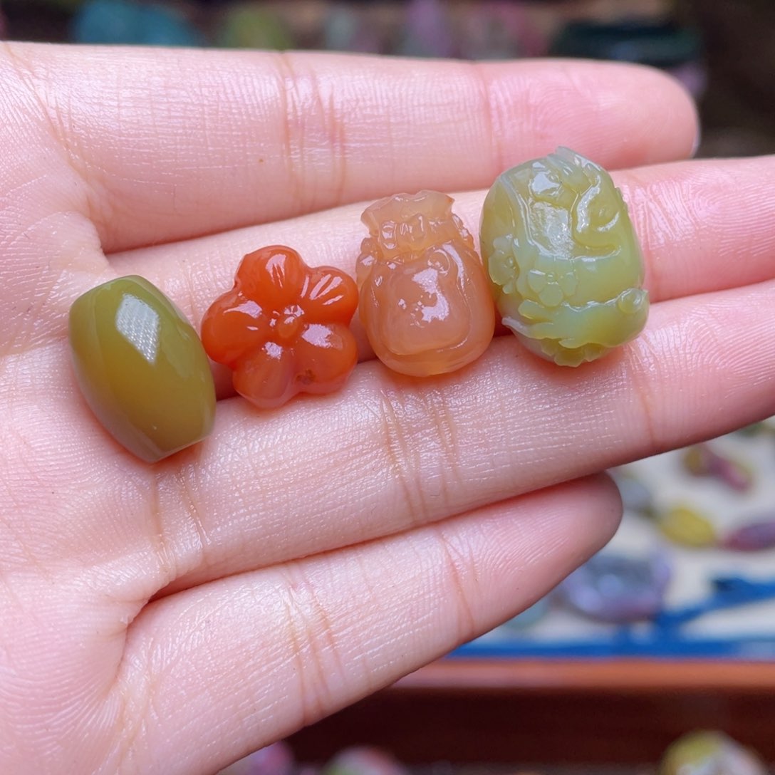 玛瑙/玉髓珠宝半成品未镶嵌盐源玛瑙小配件一手打包价