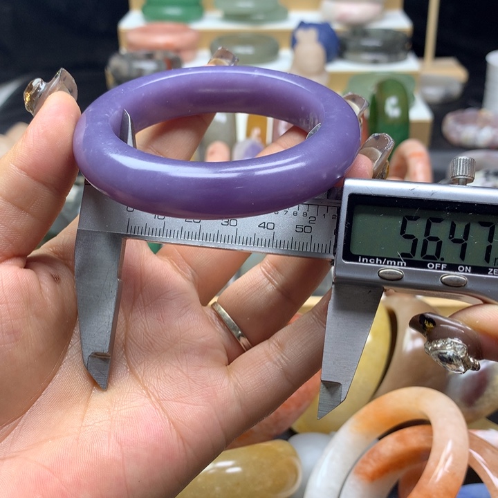 未镶嵌手镯石英质玉
