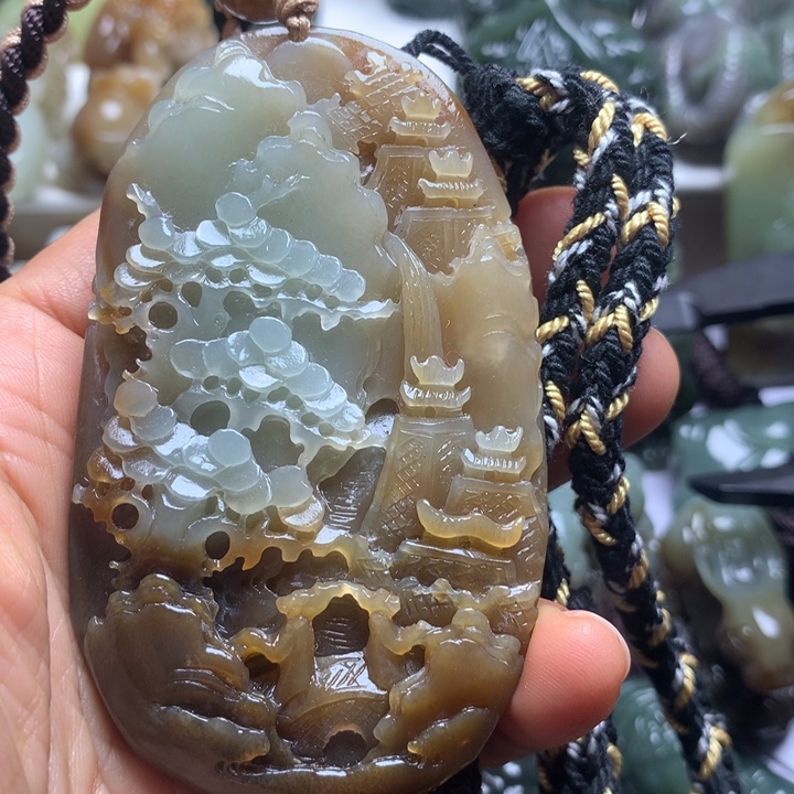 风***阻和田玉未镶嵌颈饰