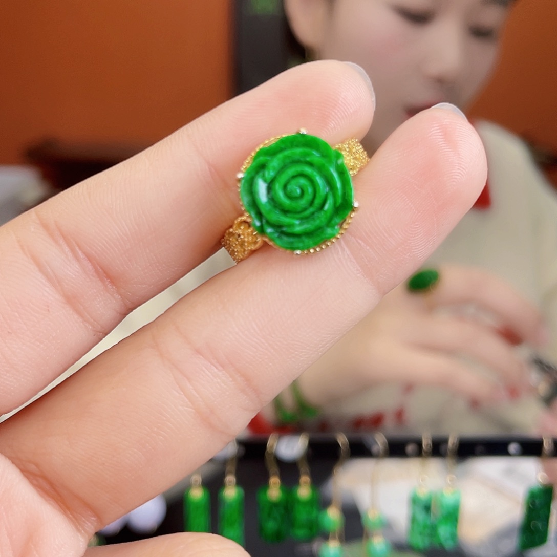 翡翠银S925镶嵌耳饰