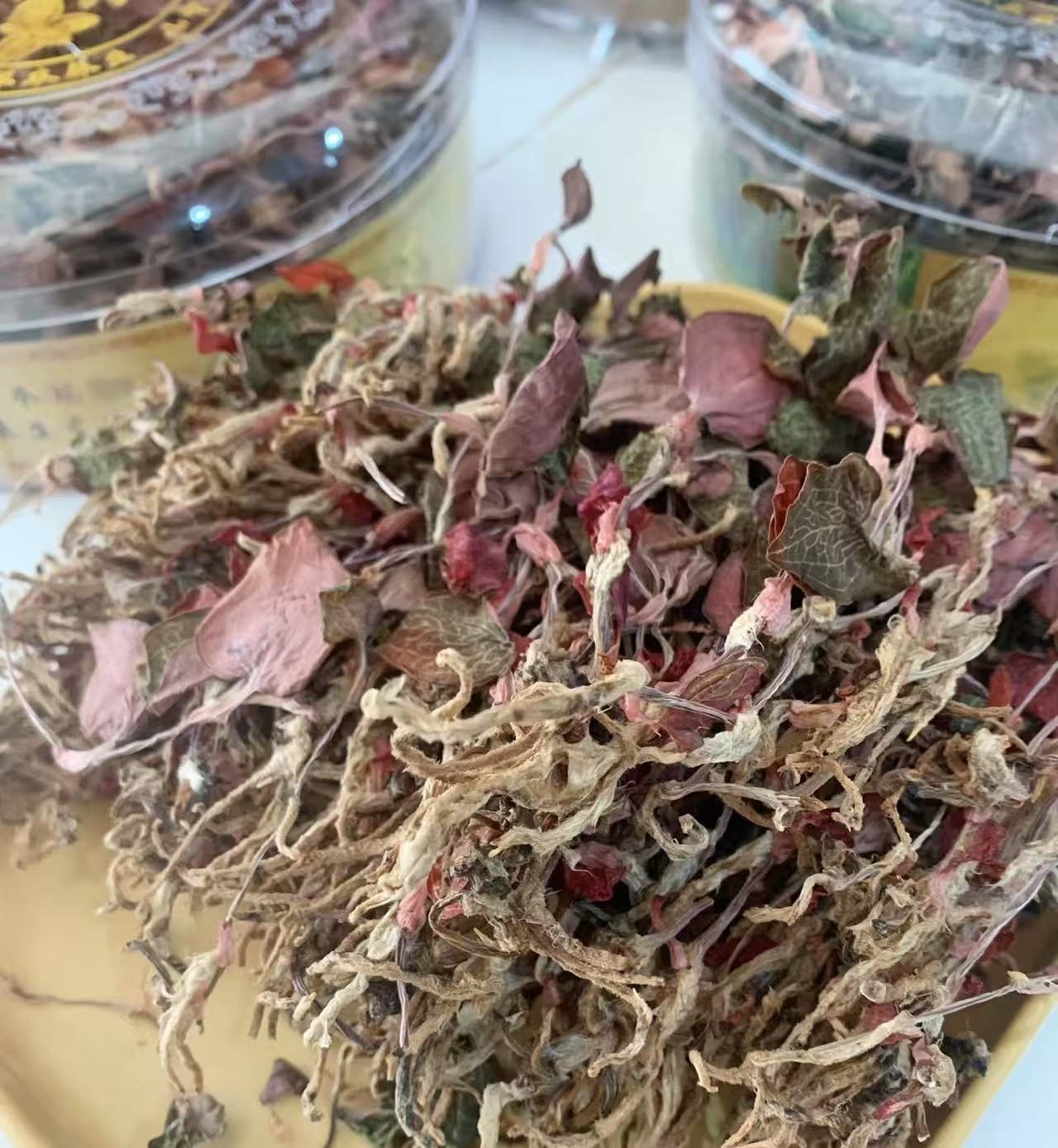 福建红霞金线莲整株