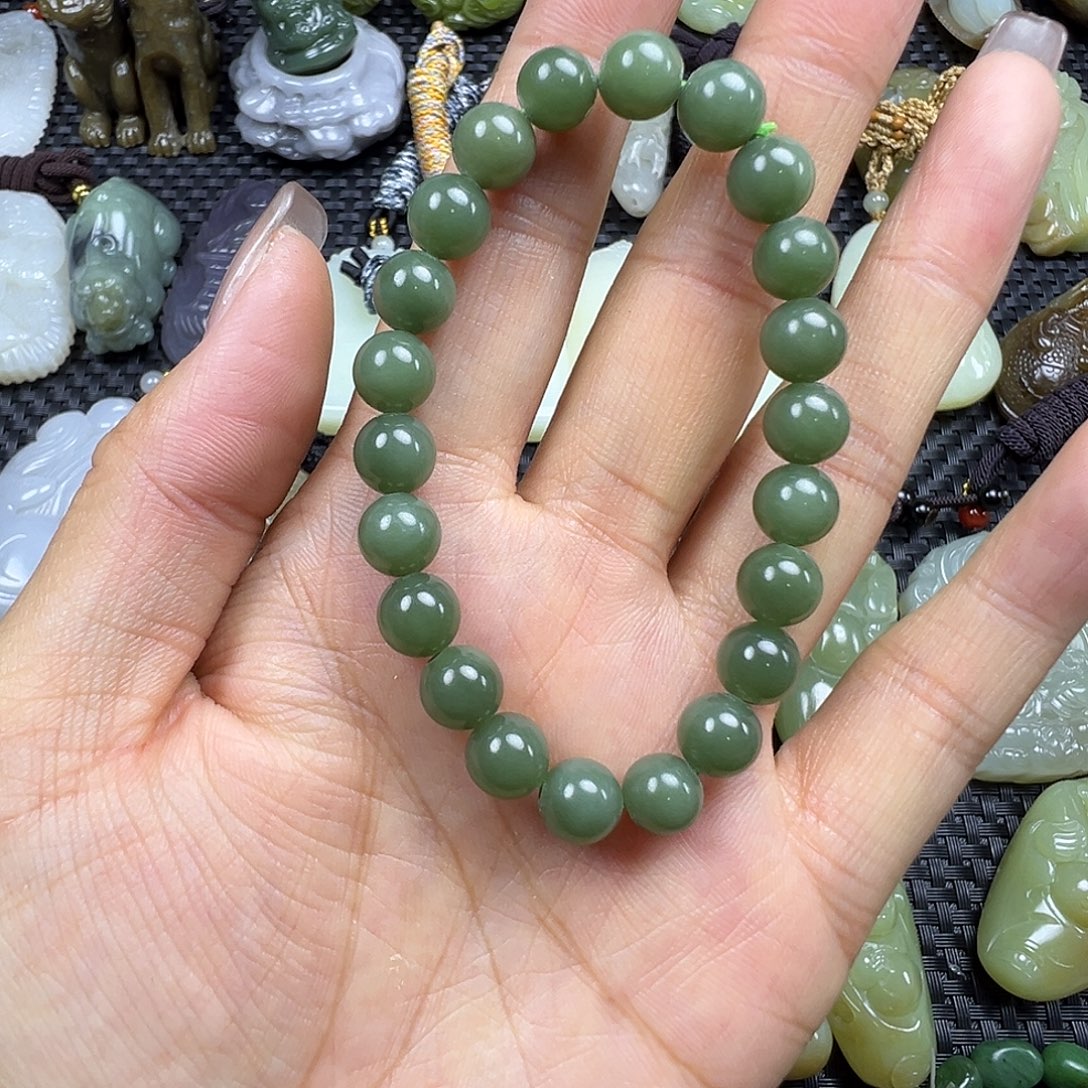 和田玉未镶嵌吊坠(不含链)漏，卡8