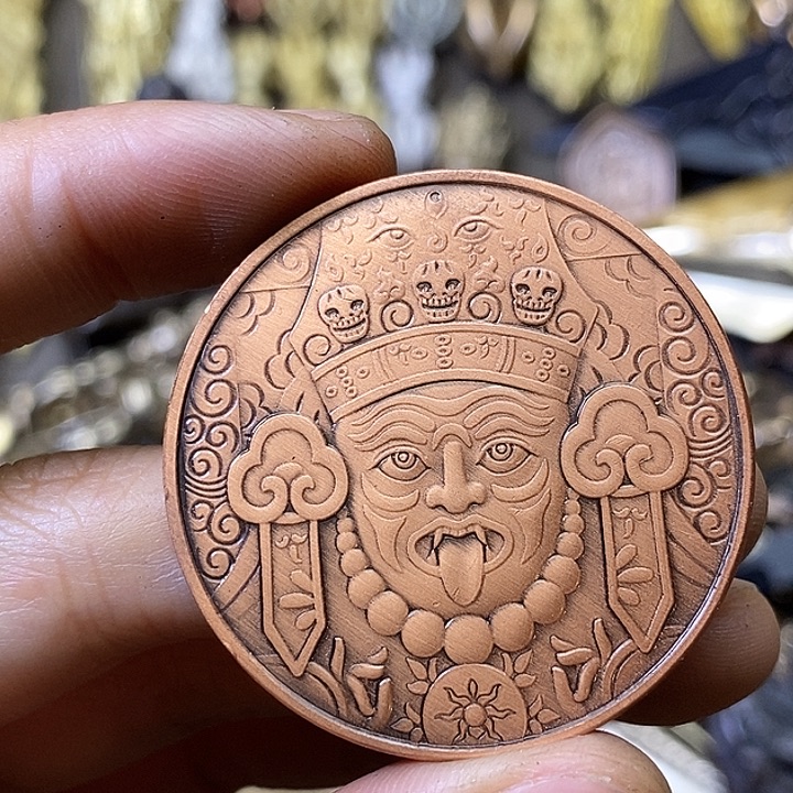 紫铜头版头模炸鸡拉姆