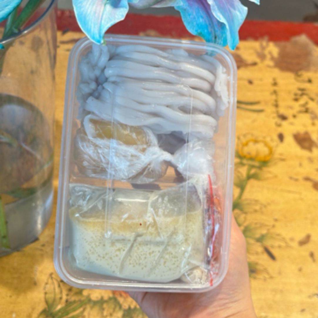 织金-谢家荞凉粉有皮蛋/无皮蛋