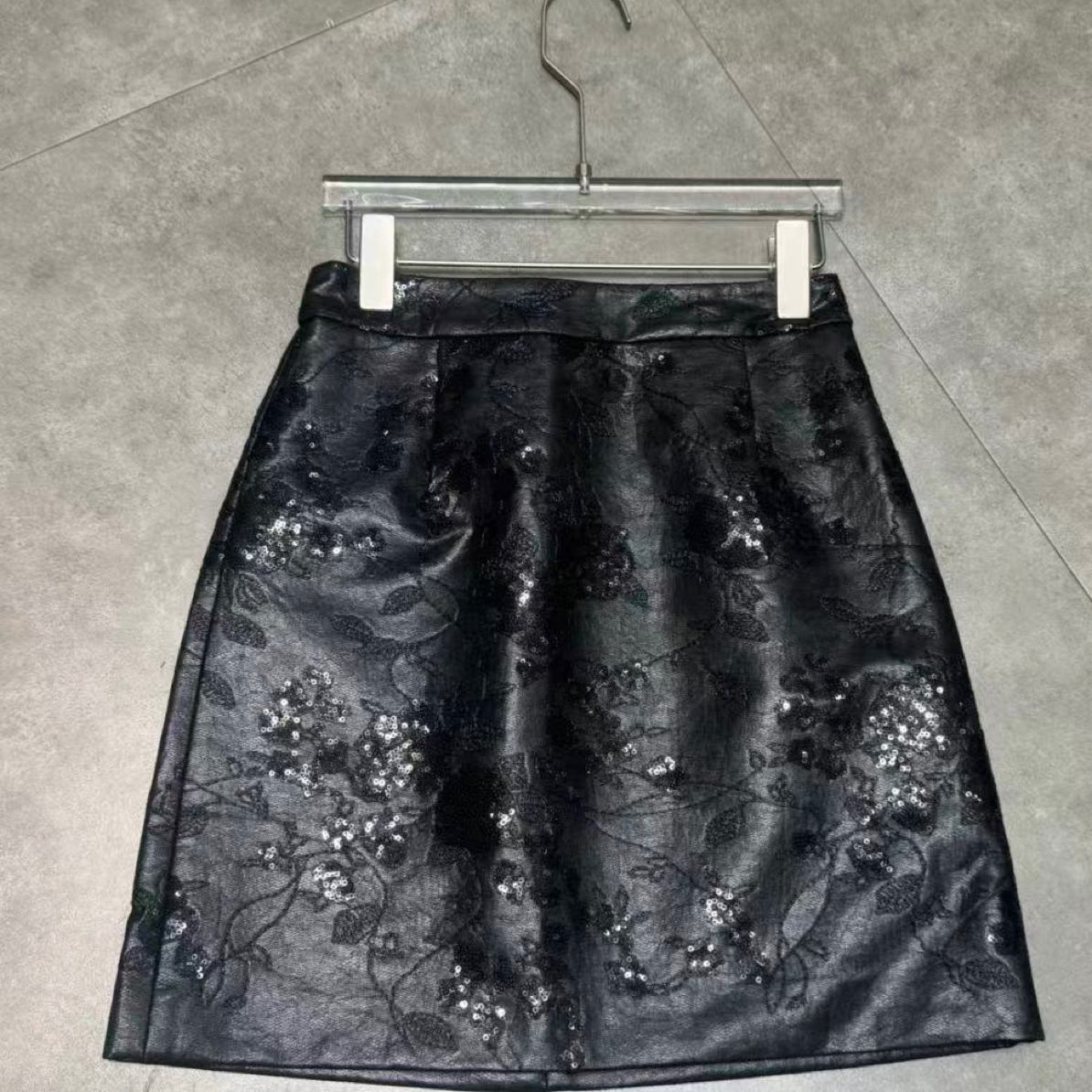 深圳南油高腰显瘦亮片A字半身裙女秋冬时尚百搭