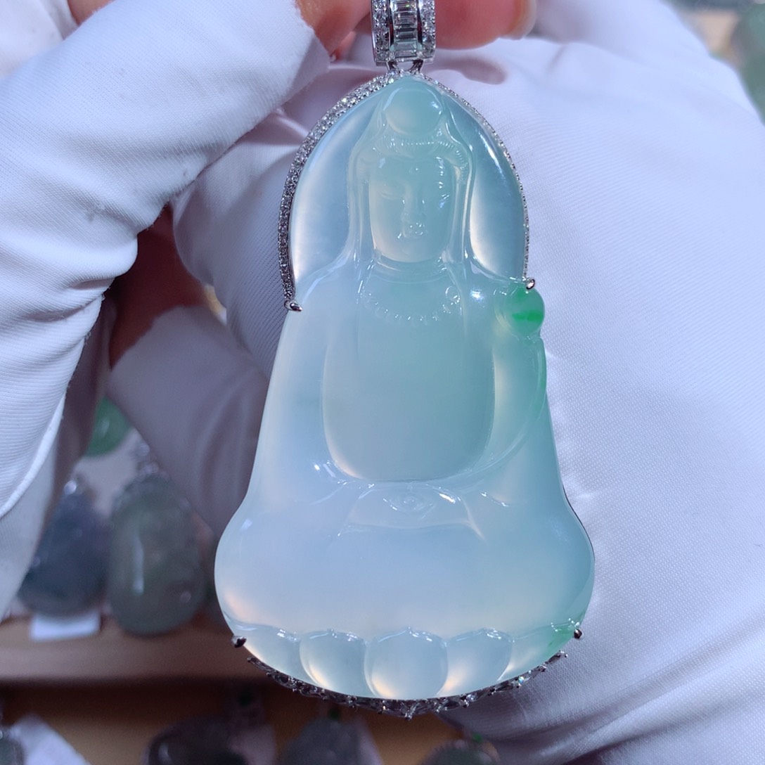 翡翠吊坠(不含链)18K金镶嵌素衣