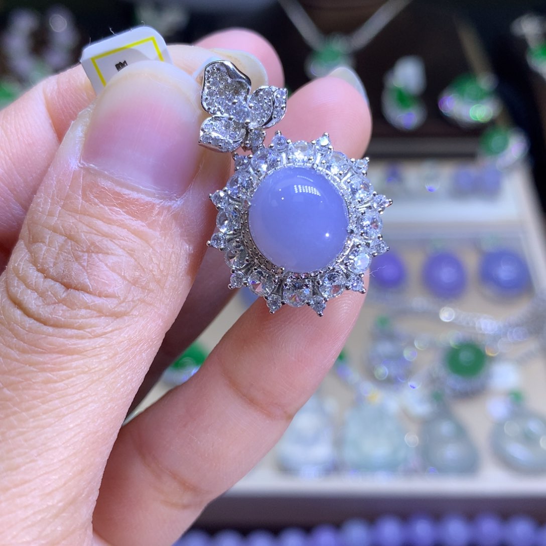 翡翠颈饰银S925镶嵌翡翠