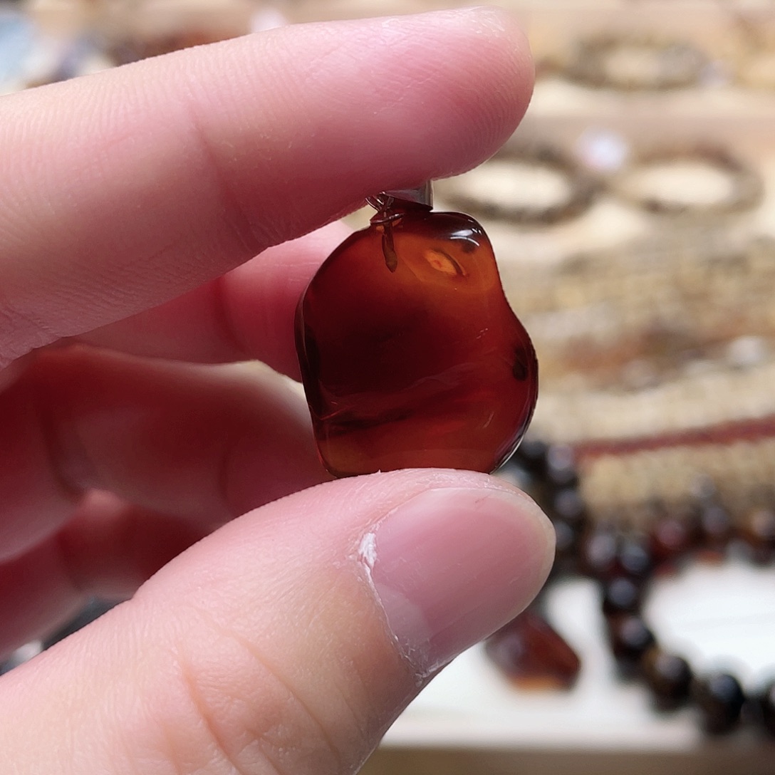 琥珀裸石未镶嵌知*大