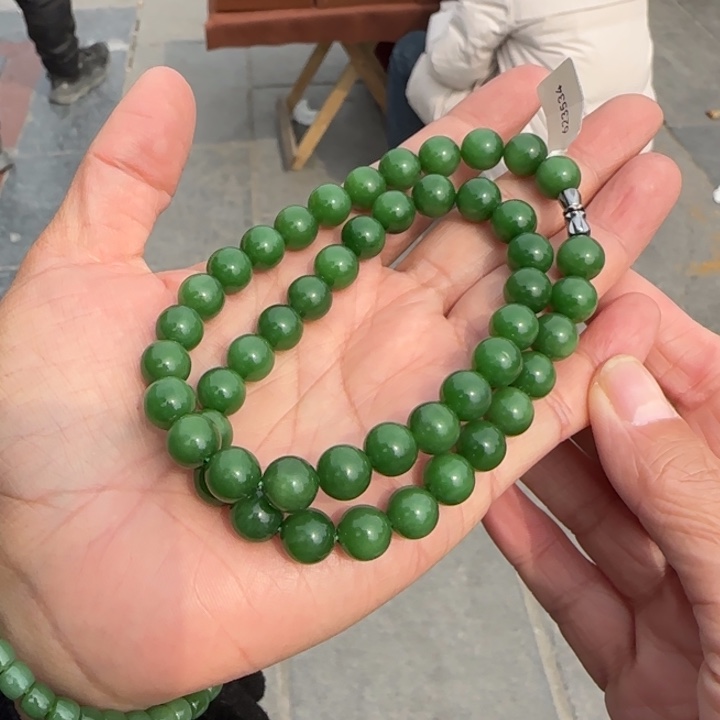 和田玉颈饰未镶嵌高货碧玉