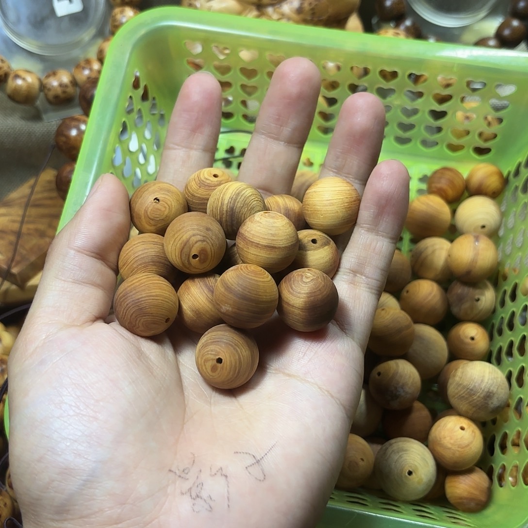 嘉***航柏木（崖柏）崖柏1.8x27颗手持无抛光