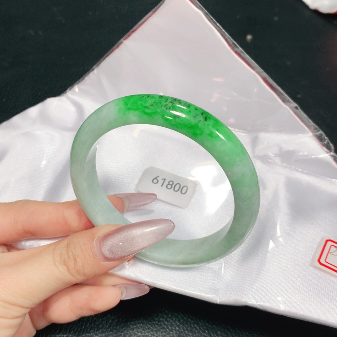 翡翠未镶嵌手镯天然翡翠手镯04