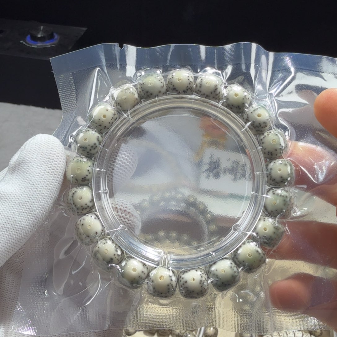 星月菩提吊坠?*石玉大眼睛11。10