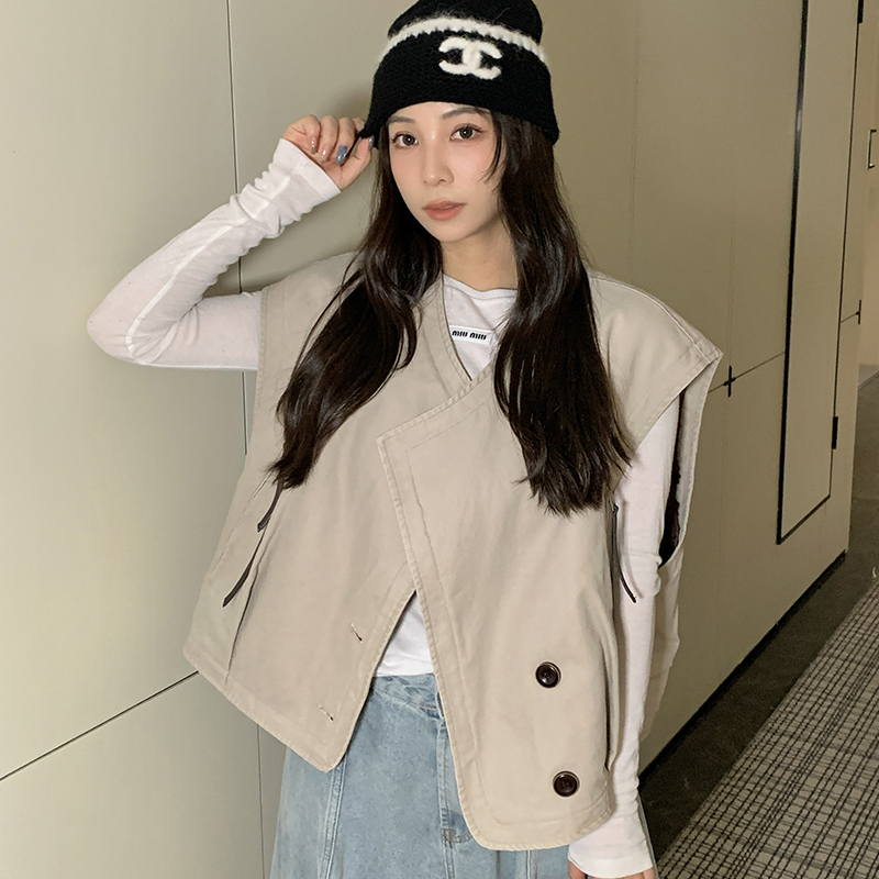 NOBLE/诺泊"寂冬原野"秋冬马甲加厚慵懒保暖双满女士短外套上衣