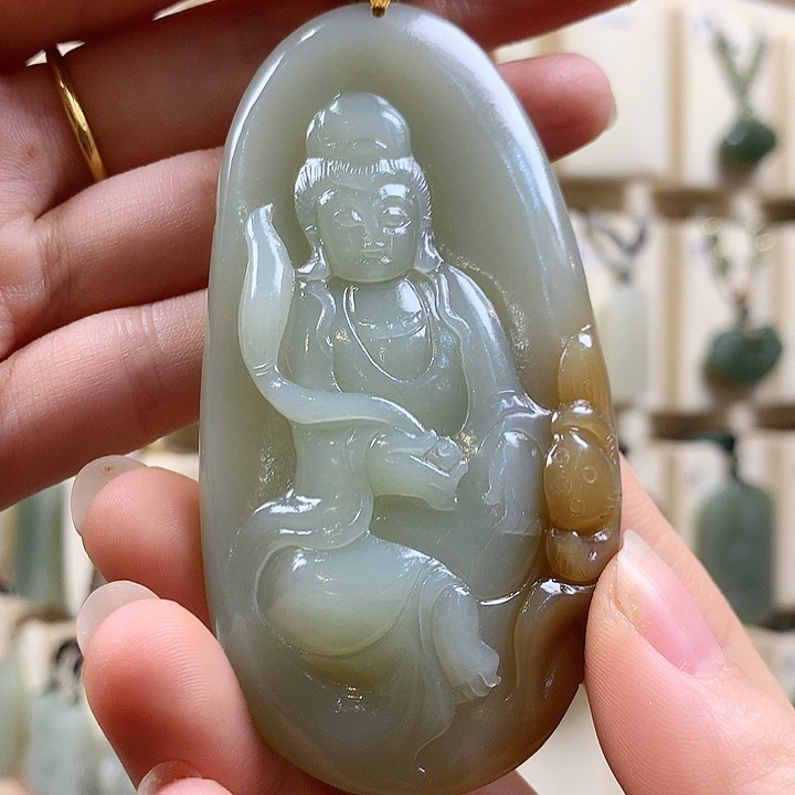 颈饰未镶嵌和田玉陈*艳