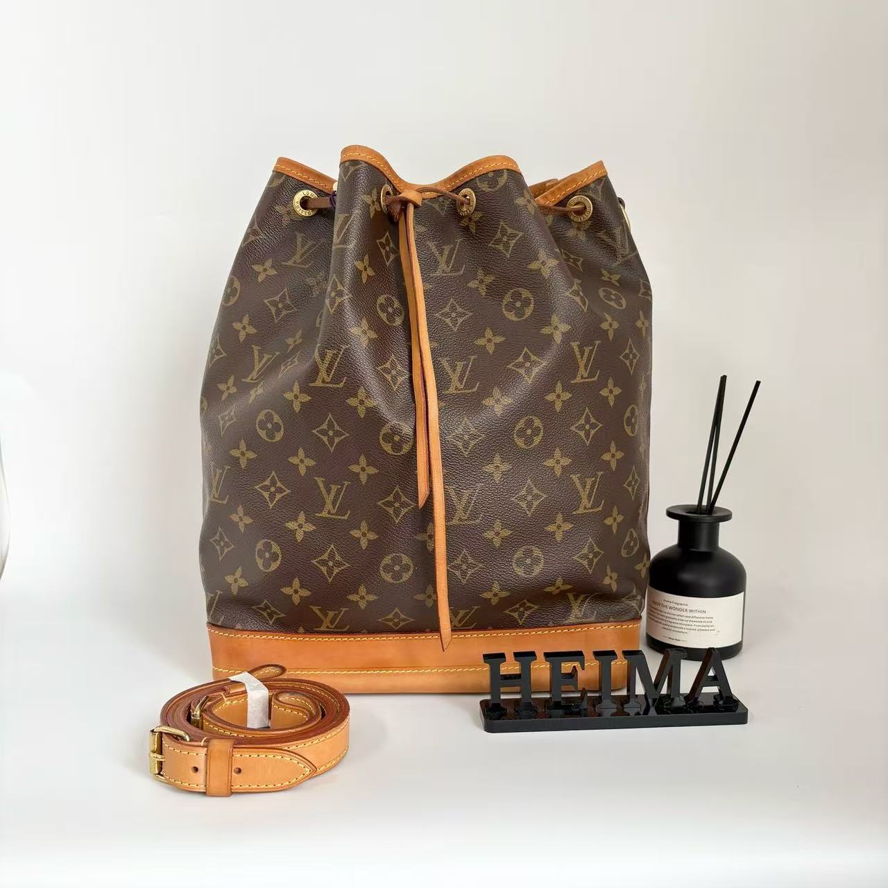 95新 LouisVuitton/路易威登 13366493 抽绳水桶大号 26*34