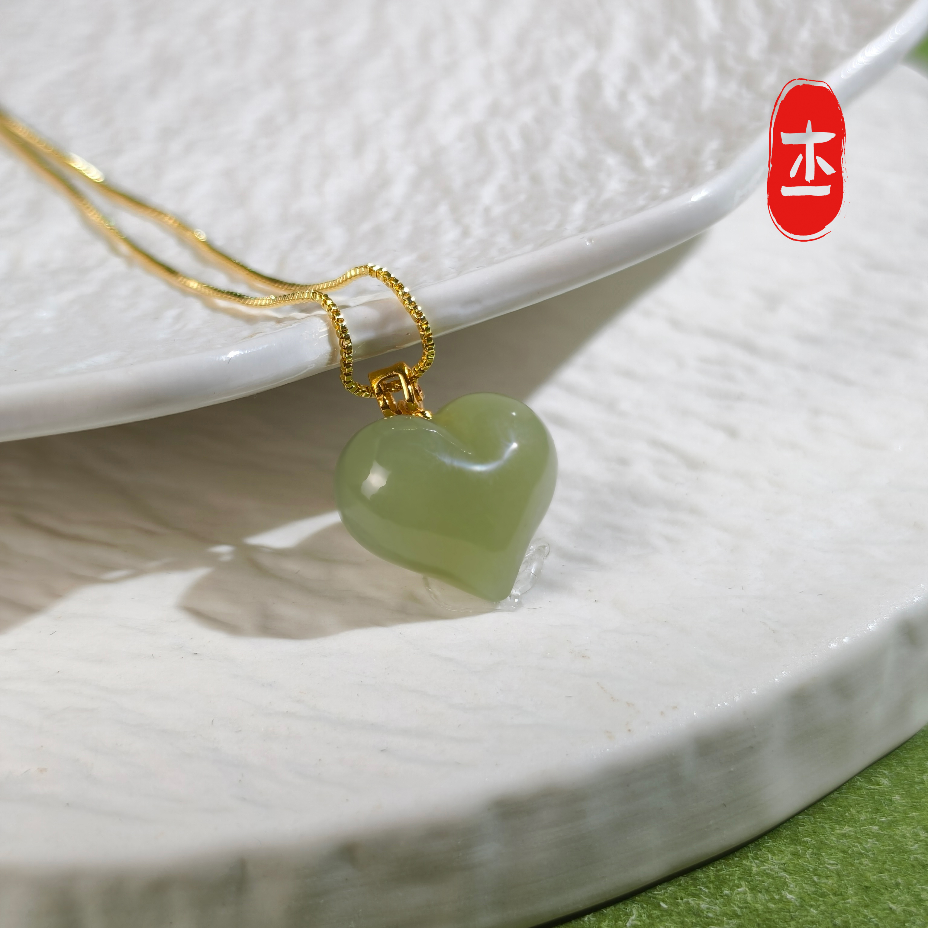 【木一】天然和田玉精工屁桃S925银镶嵌吊坠挂件