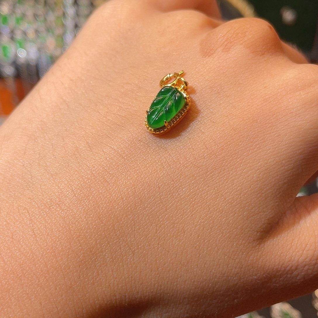 翡翠银S925镶嵌颈饰