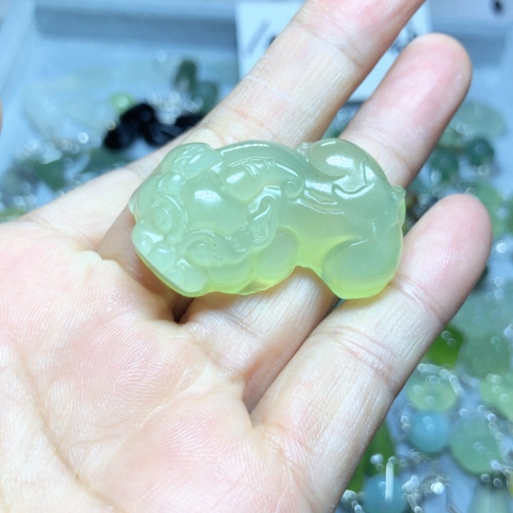 【闪购商品】蛇纹石玉挂件未镶嵌