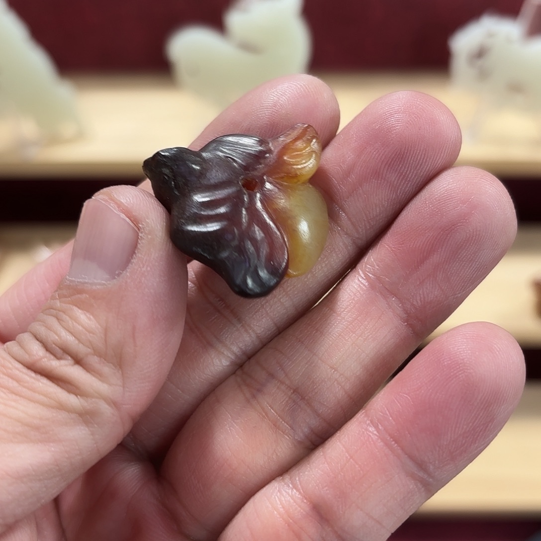 和田玉（糖玉）未镶嵌颈饰