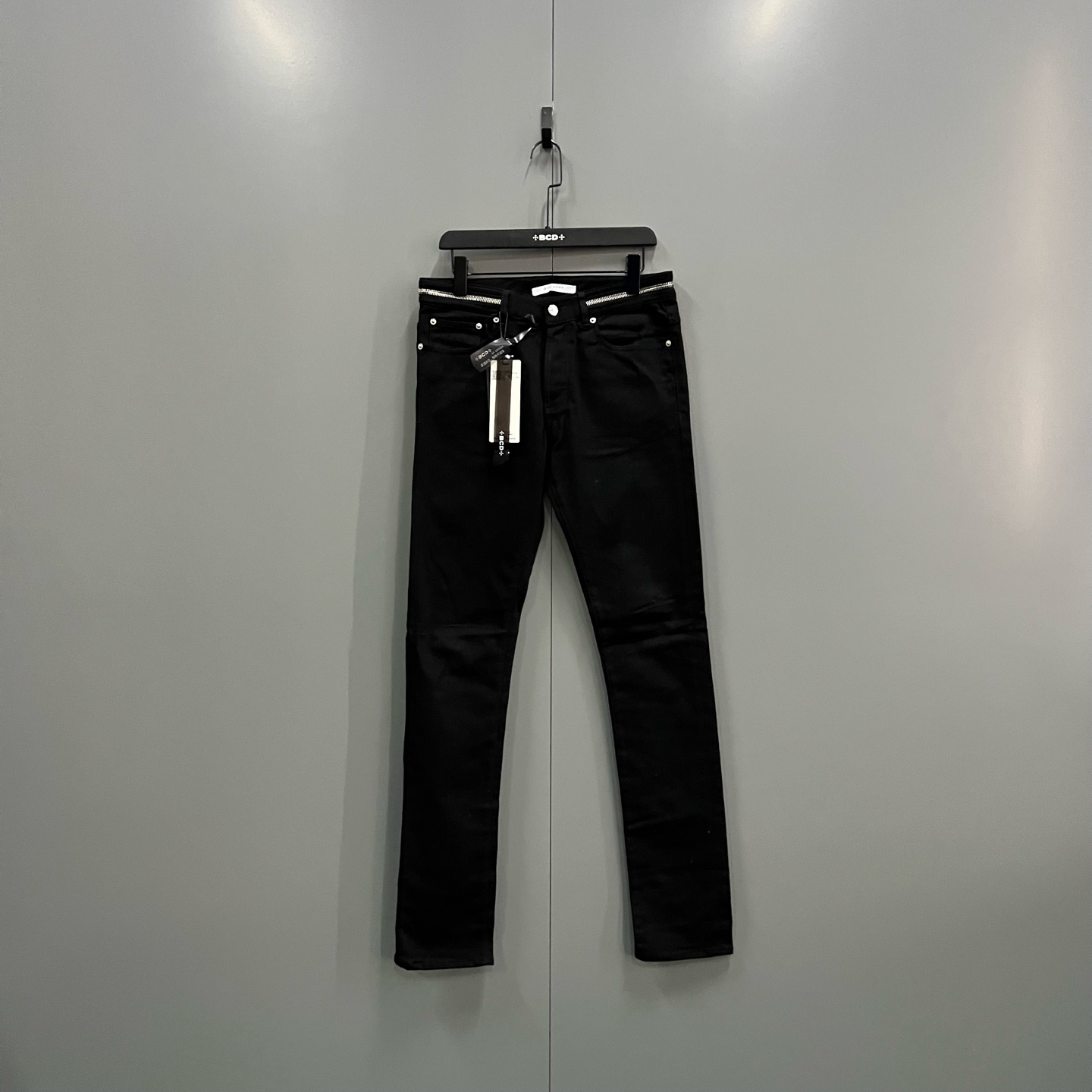 95新 Givenchy/纪梵希 jp13 黑色拉链牛仔裤 30码 103454